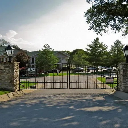 Quiet And Serene Condo In Branson Exterior photo