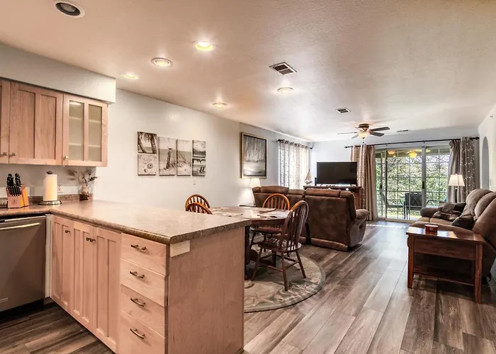Quiet&Serene Condo in Branson